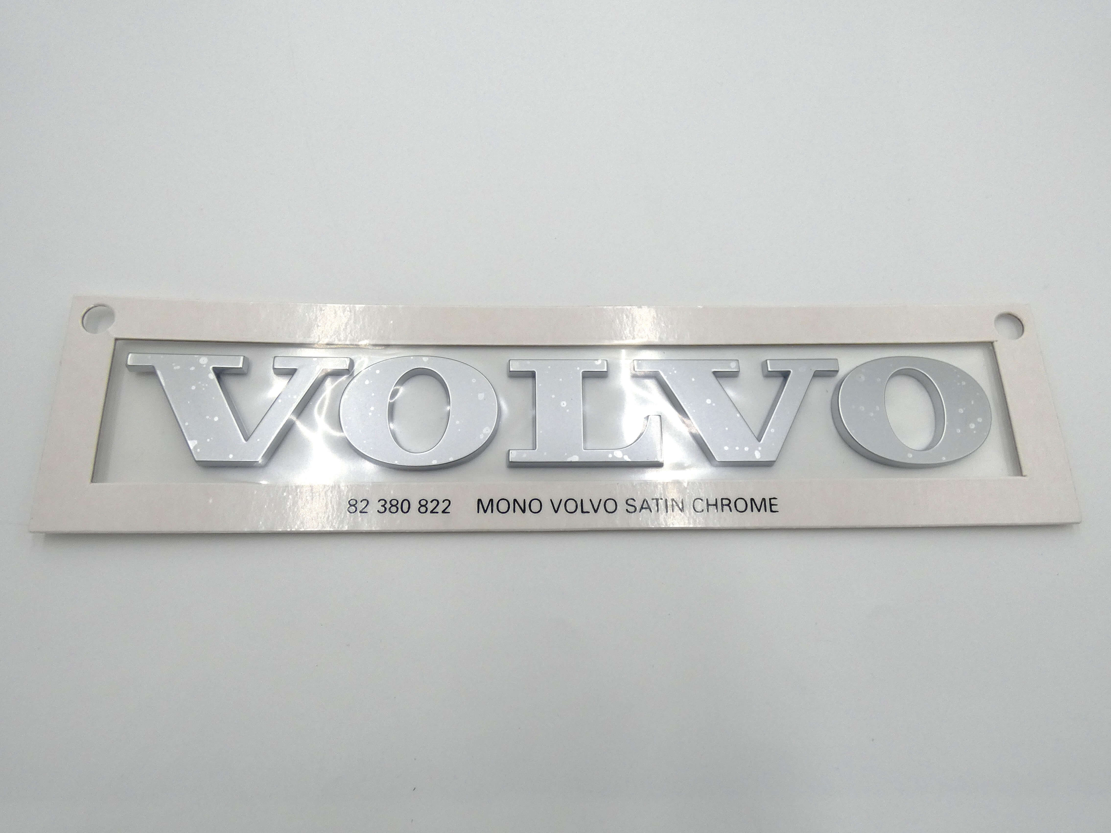 EMBLEMAT VOLVO 82380822