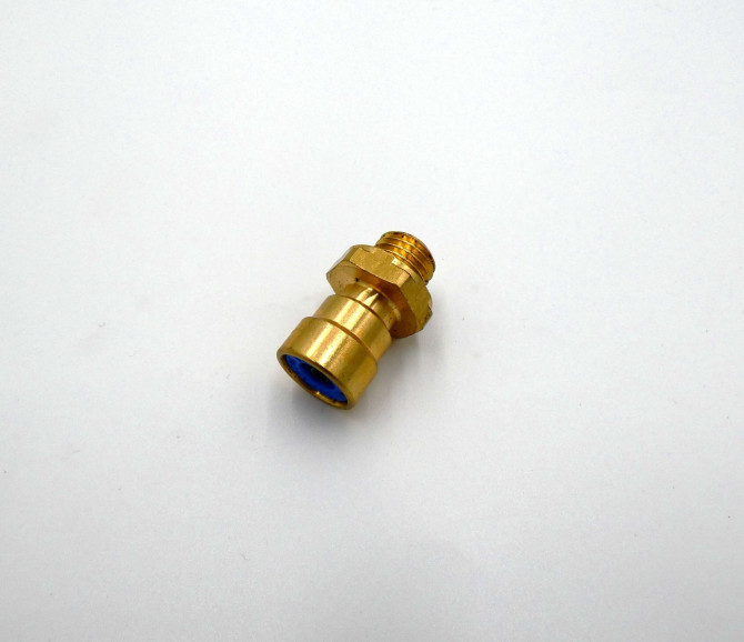 ZŁĄCZKA 6MM M12x1,5