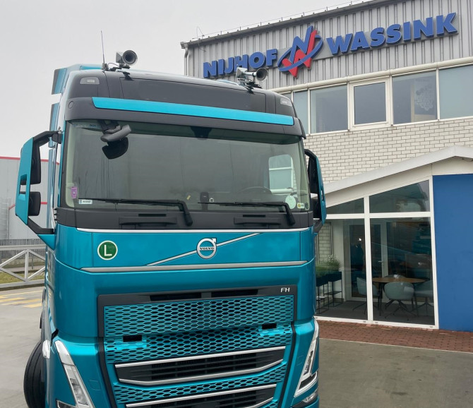 VOLVO FH 460  