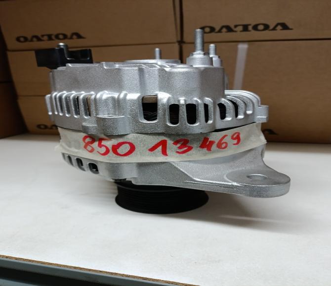 ALTERNATOR 110 A - część używana