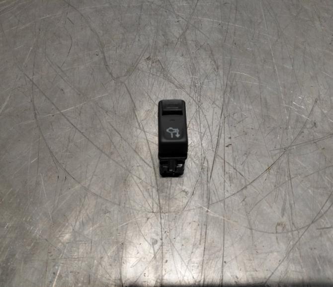 WŁĄCZNIK - część używana