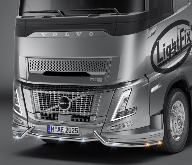 FRONT-LINER "S" - VOLVO FH AERO - LIGHTFIX - Z diodami LED - Polerowana