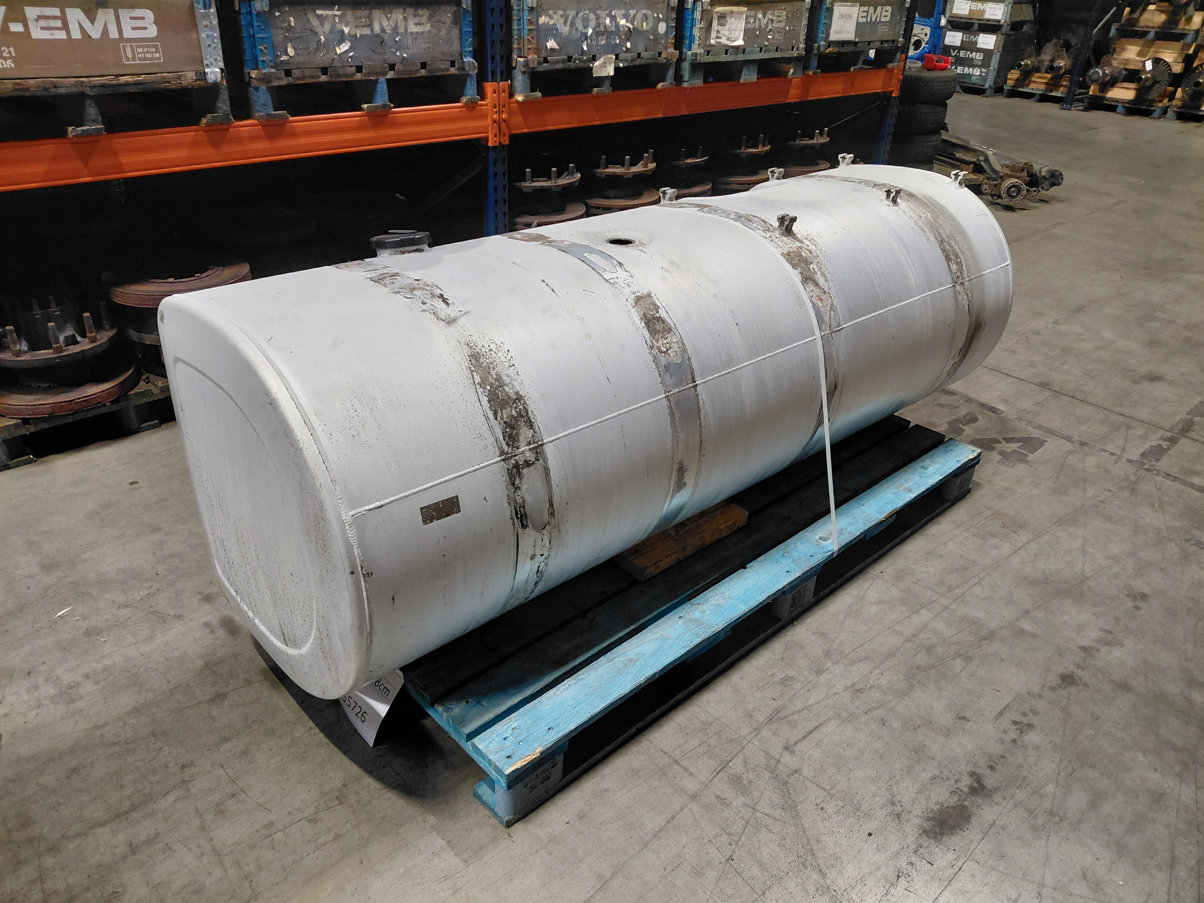 ZBIORNIK PALIWA 870L 218cm - część używana