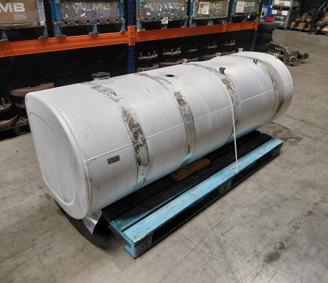 ZBIORNIK PALIWA 870L 218cm - część używana