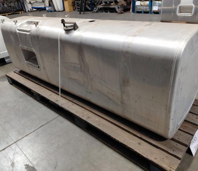ZBIORNIK PALIWA 900L 223cm usz - część używana