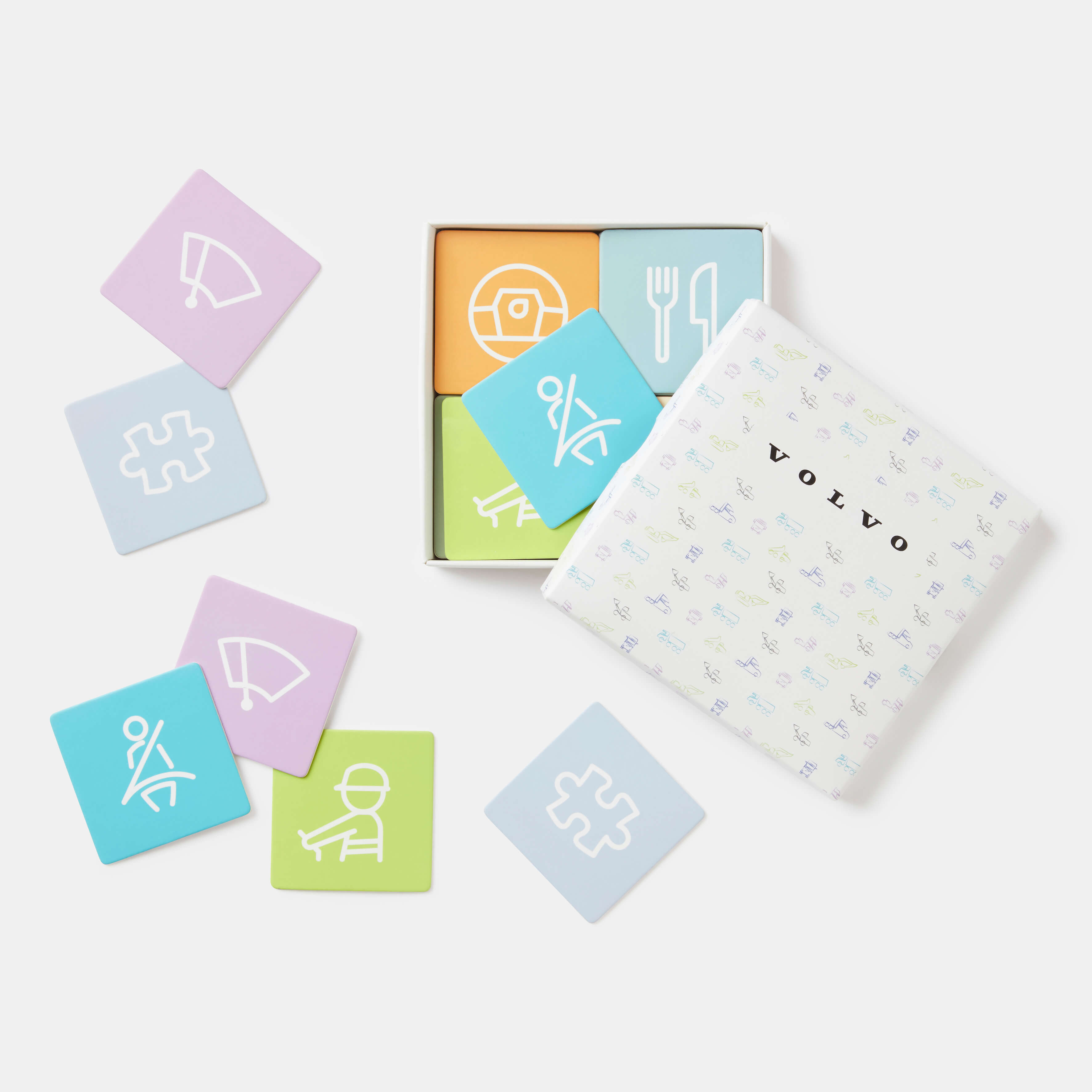 Gra Memory Game - Volvo Word Mark