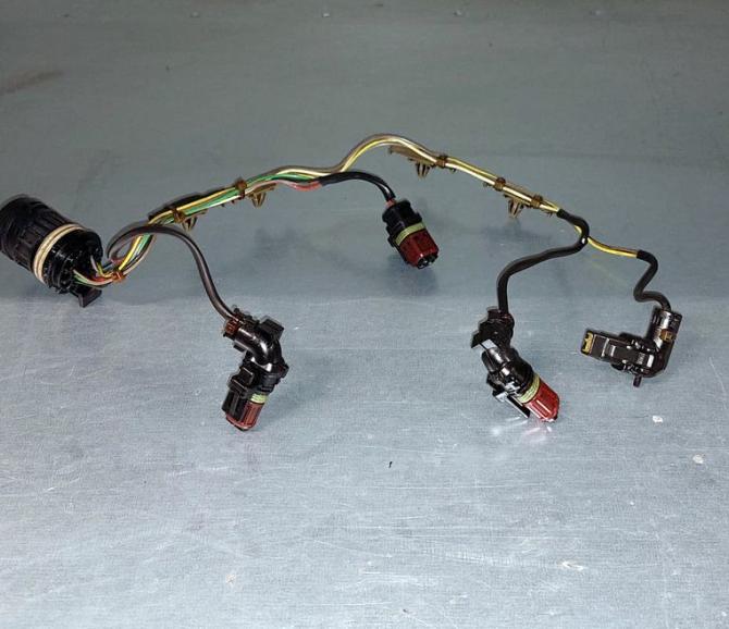 WIĄZKA PRZEWODÓW - część używana