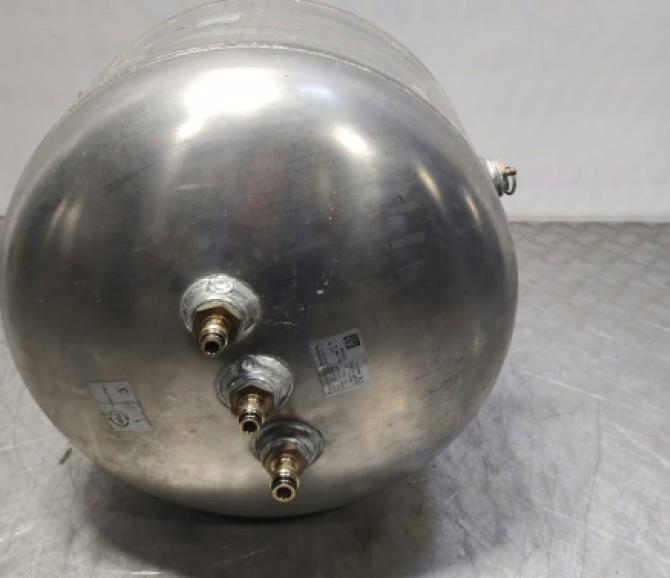 Zbiornik Pow. Alu. 39L 396 - część używana