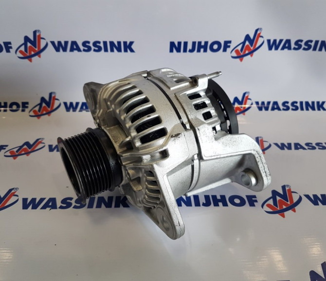 ALTERNATOR 150A FH4 - część używana